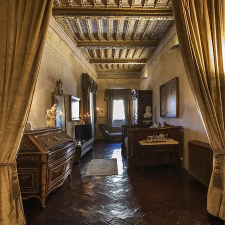 Palazzo Tommasi 3* 코르토나